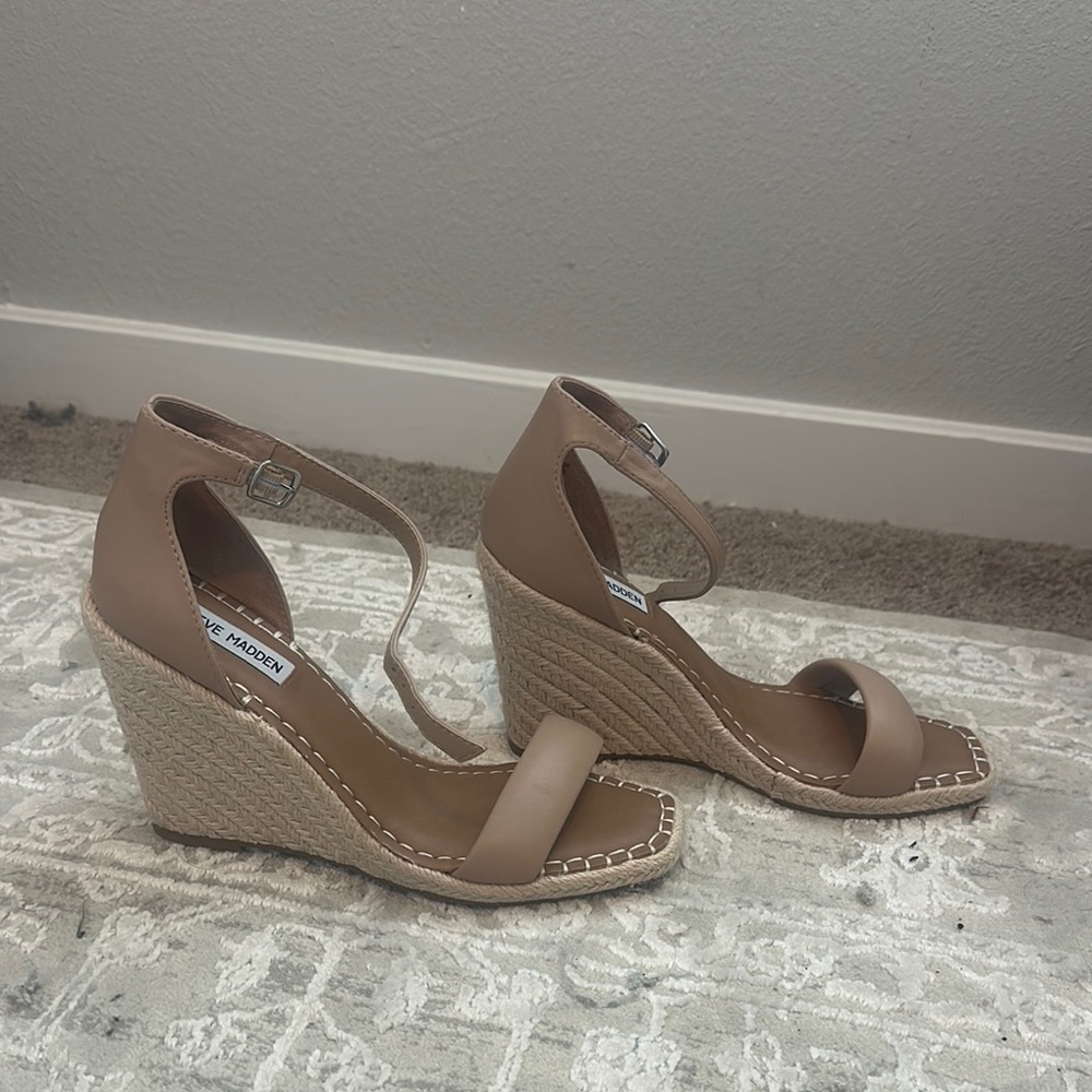 Steve Madden Tan Wedge Sandals